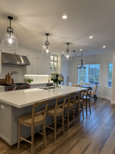 2 Stunning before-and-after images of kitchen remodels.